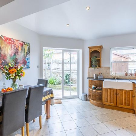 Traditional English 4 Bedroom Home In Greenwich Plumstead  Buitenkant foto